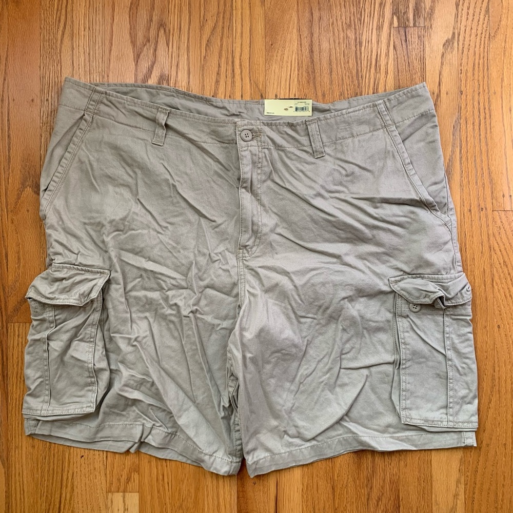 Men’s Faded Glory Above the Knee Tan Shorts